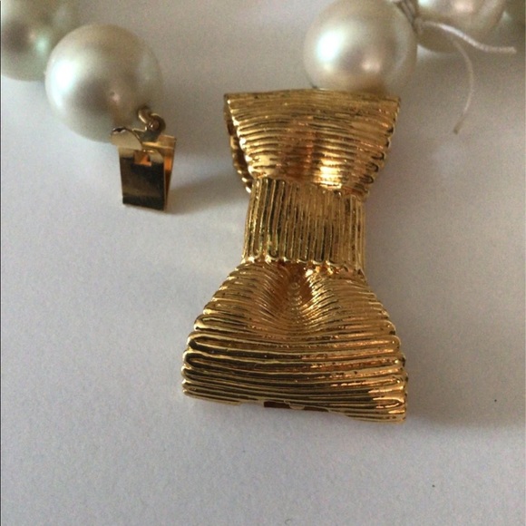 SOLD. Kate spade ♠️ Pearl/Golden Necklace NWT. SOLD. - Picture 12 of 16